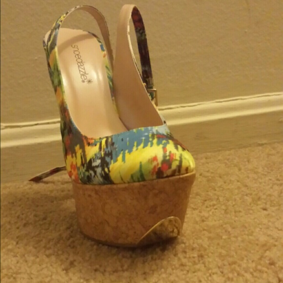 Heels - Picture 3 of 3