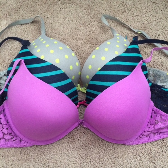 Bundle of 3 Push Up Bras !!! 💗💯