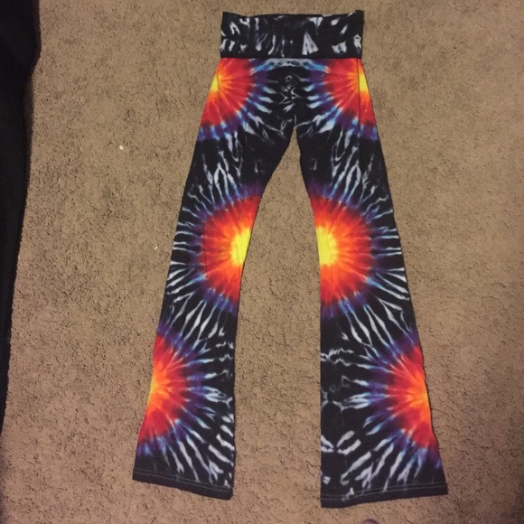 tie dye bootcut yoga pants