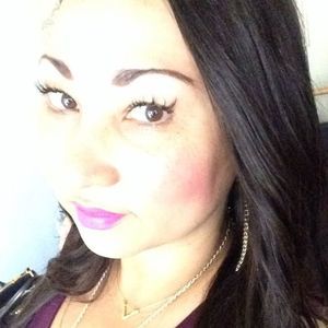 Meet your Posher, Isabel