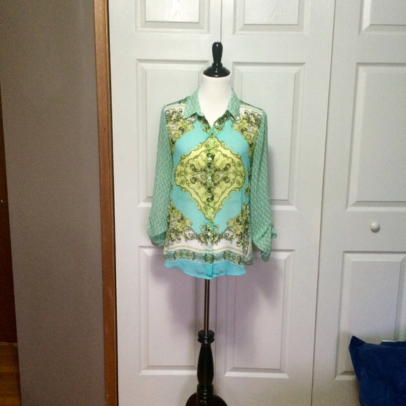 BCX chiffon long sleeves blouse