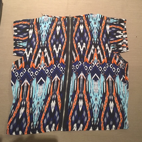 Crop Top - Picture 3 of 3