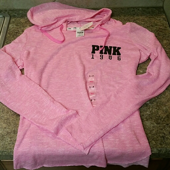 💕Vs pink hooded pullover💕