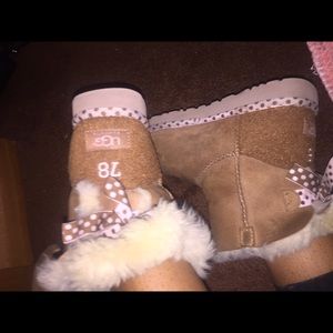 Uggs mini boot