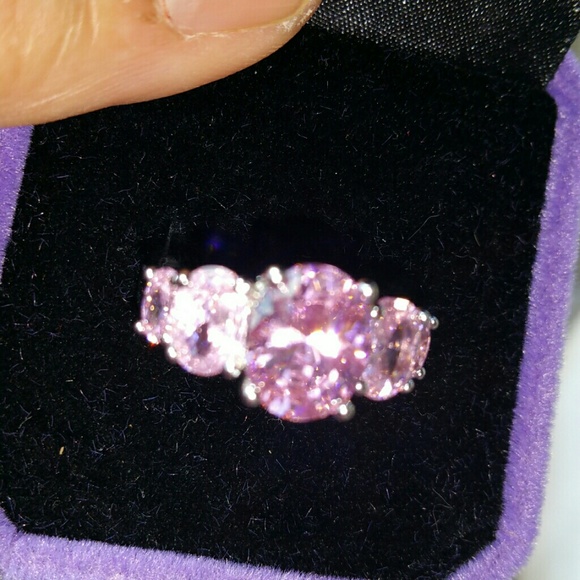 Ring - Picture 2 of 3