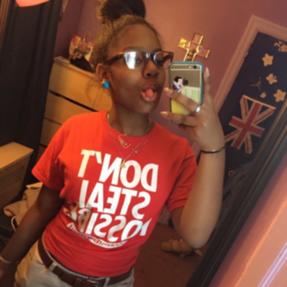 Meet your Posher, Gina