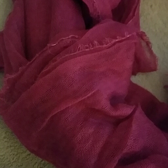 Pink scarf - Picture 2 of 2