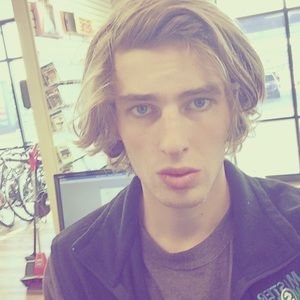 Meet your Posher, Samuel