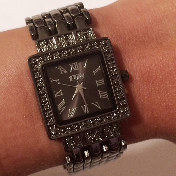 New, Never Worn 1928 Watch - Picture 1 of 5