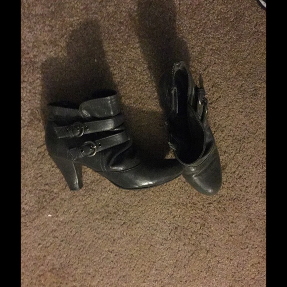 Hot Kiss Shoes - Hot kiss grey booties👢
