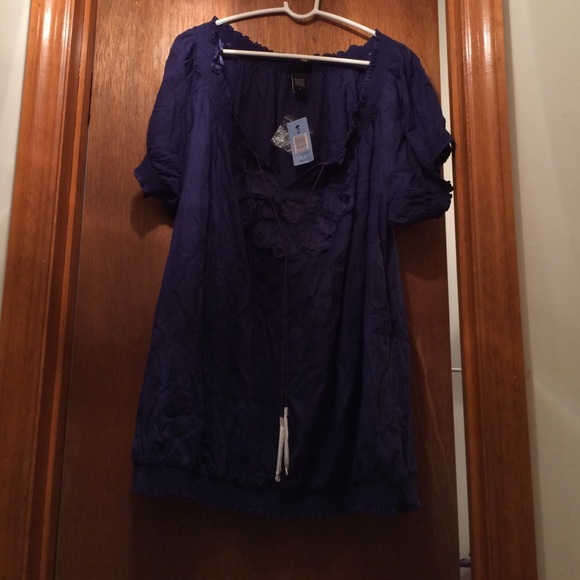 Navy Voille Peasant top - Torrid NWT