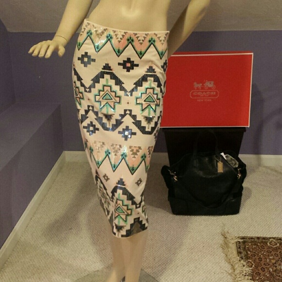 🌷Beautiful Skirt🌷 for any occasion.