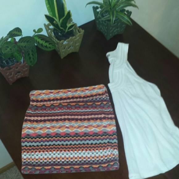 Forever 21 body con skirt.