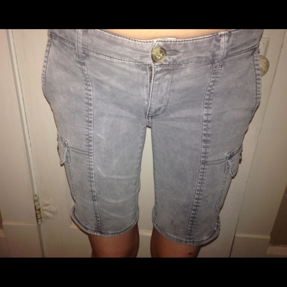 American eagle Bermuda shorts