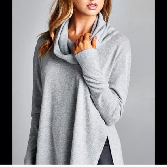 Cowl neck tunic - Picture 2 of 2