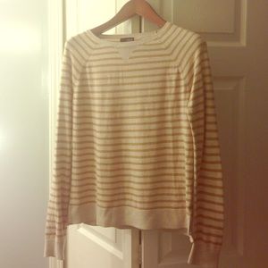 Adorable striped sweater!