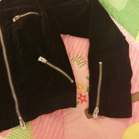 Jacket - Picture 3 of 3