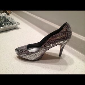 White House black market heels