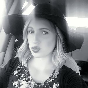 Meet your Posher, Allison