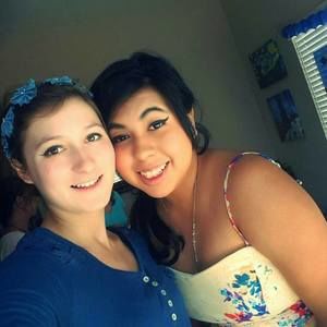 Meet your Posher, Cynthia