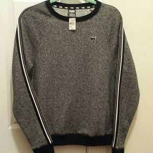 🌷VS Pink top🌷. New. Never worn. Tag attached.