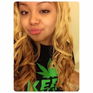 Meet your Posher, Lynn