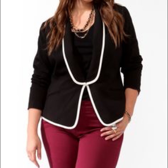 NWT Forever 21 Plus Black White Contrast Blazer 1X