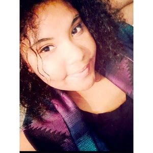 Meet your Posher, Gabi