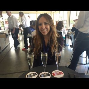 Meet your Posher, Melissa