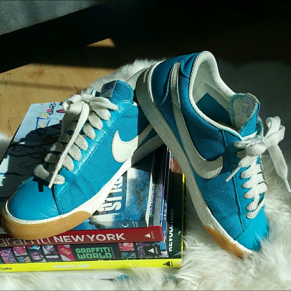 Turquoise Nike Sneakers