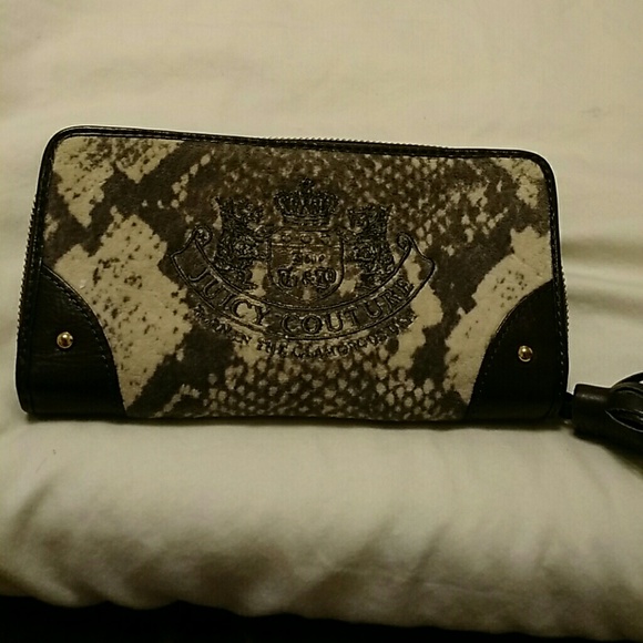 Juicy couture wallet