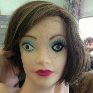 Meet your Posher, Claire