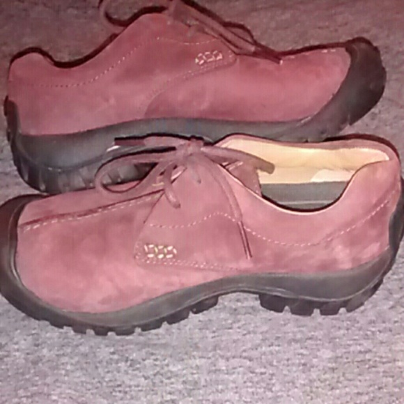 Keens suede shoes