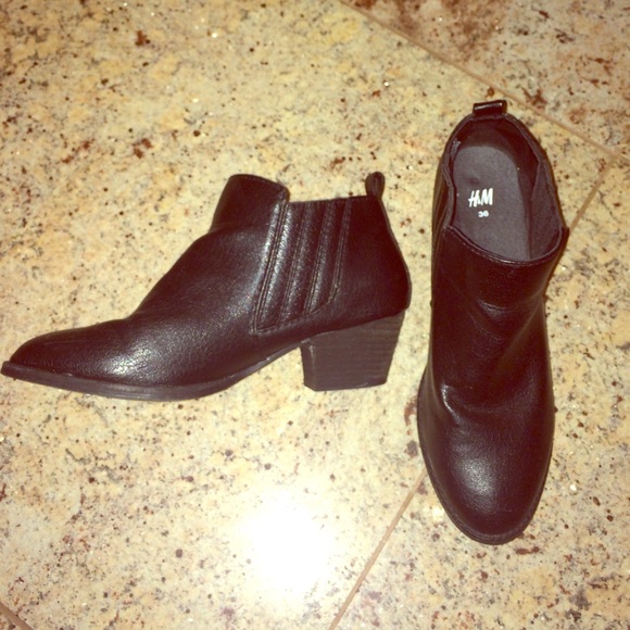 ankle boots