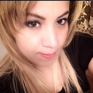 Meet your Posher, Rebeca