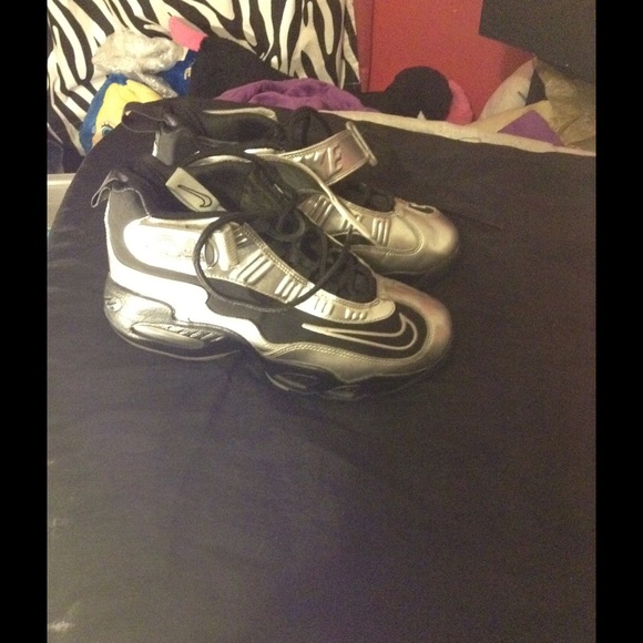 Griffeys - Picture 4 of 4