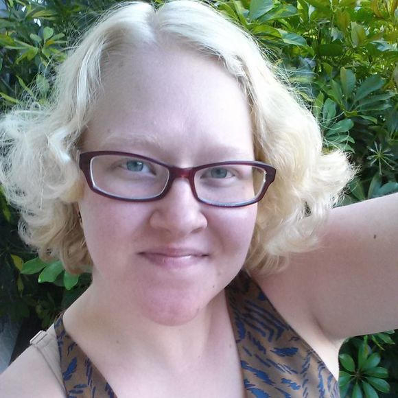 Meet your Posher, Ashley - Picture 1 of 1