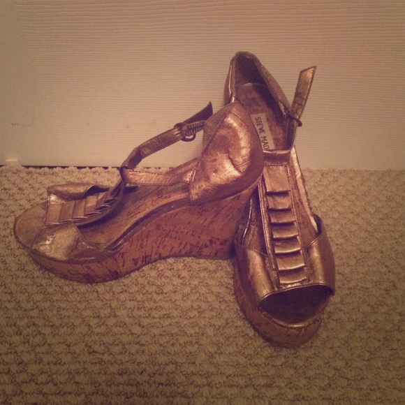 Steve Madden Wedges