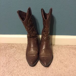 Brown Cowboy Boots Size 6