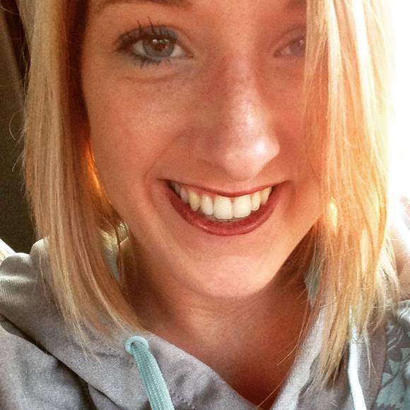 Meet your Posher, Nadea