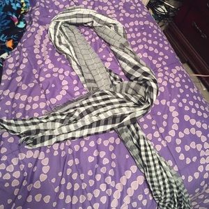 Black and White plaid scarf