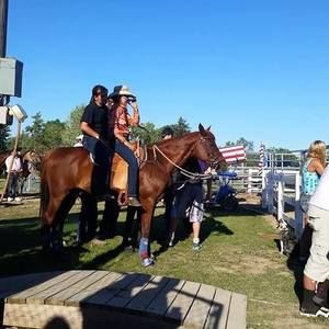 Meet your Posher, Mandy