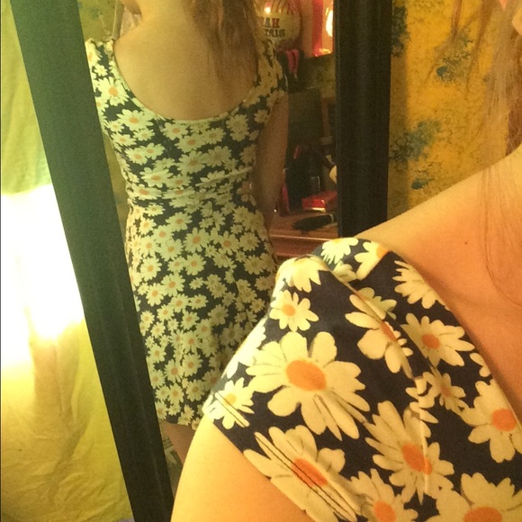 Sundress - Picture 2 of 2