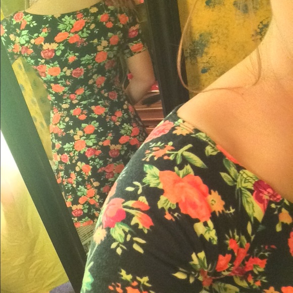 Sundress - Picture 2 of 2