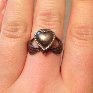 Extremely unique ring!!