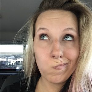 Meet your Posher, Brandi