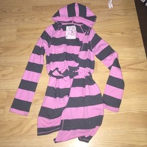 VS PINK HOODED SLEEP ROBE
