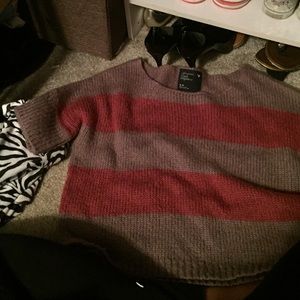American Eagle sweater