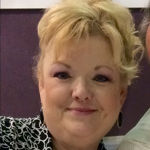 Meet your Posher, Lori