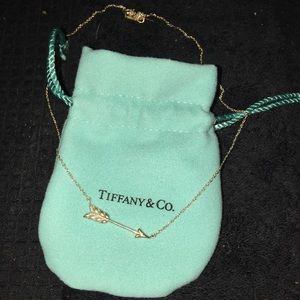 Tiffani and co. Matching necklace and bracelet!
